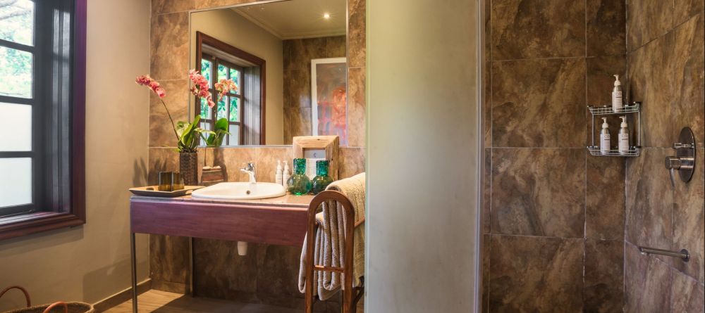 Main House - Stas Bathroom - Eden Nairobi - Image 10