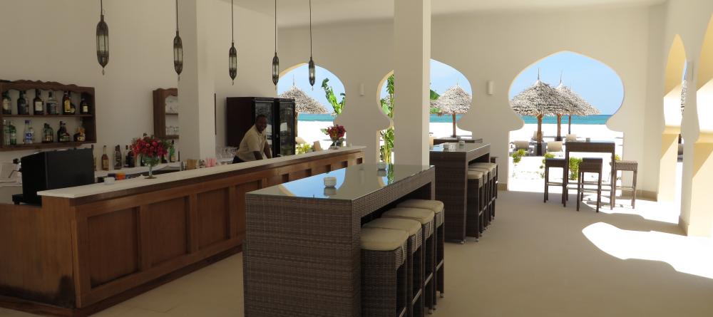 Refresh yourself at the elegant bar located right on the beach at Gold Zanzibar Beach House & Spa, Zanzibar, Tanzania (Mango staff photo) - Image 18