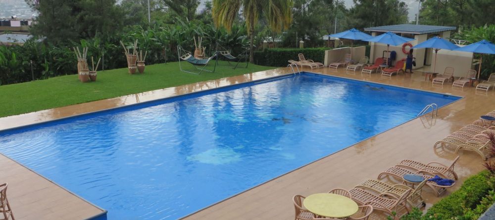 Pool views - Image 6
