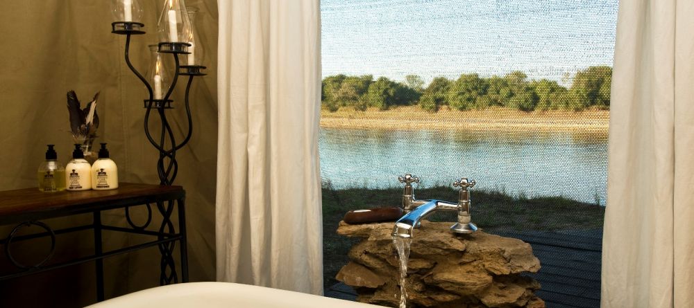 Bath with a view at Mchenja Bush Camp, South Luangwa National Park, Zambia - Image 2