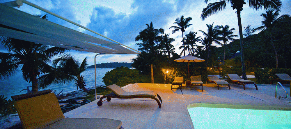 Sun loungers by the pool at New Emerald Cove, Praslin, Seychelles - Image 16