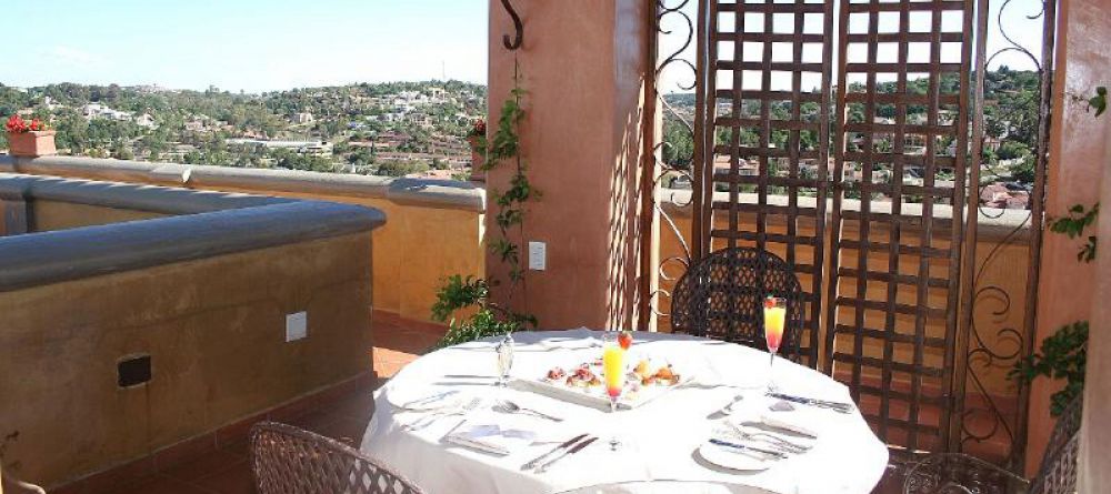 Castello di Monte - dine al fresco - Image 3