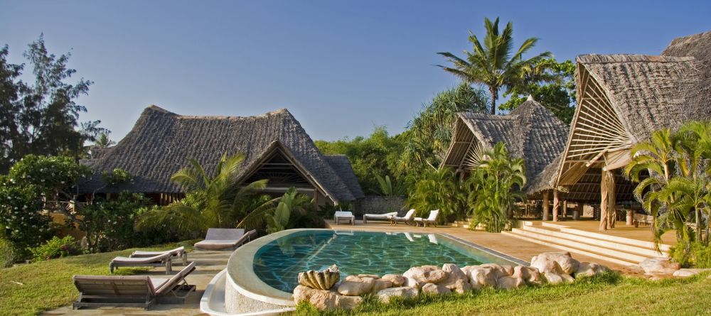 Pool and exterior of buildings at Alfajiri Villas, Diani Beach, Tanzania - Image 2