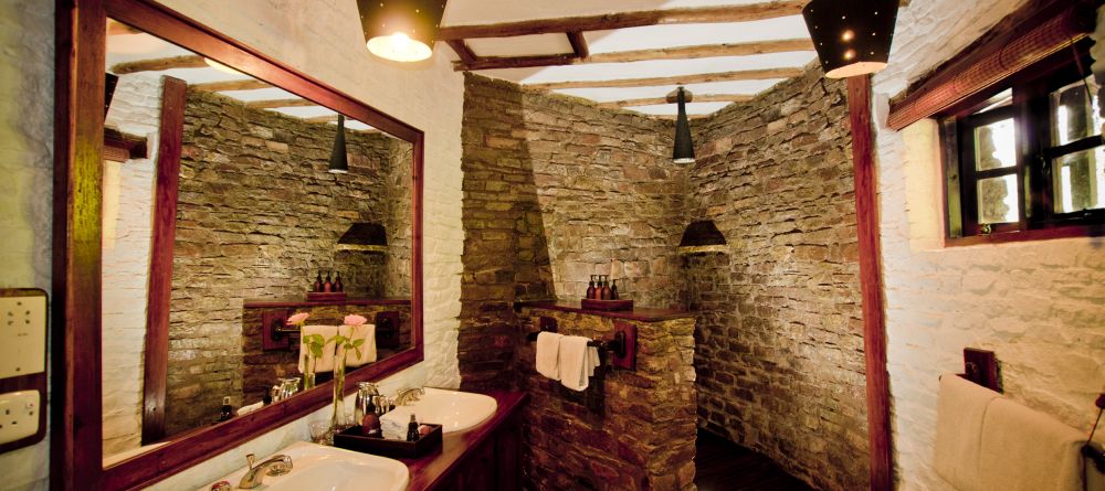 Bathroom at Kleins Camp, Serengeti National Park, Tanzania Â© AndBeyond - Image 9