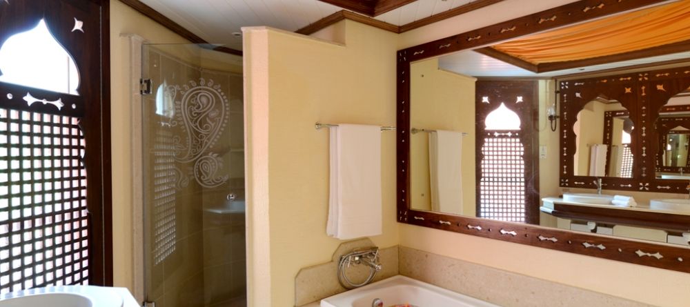 Bathroom at Paradise Cove Hotel and Spa, Anse la Raie, Mauritius - Image 12