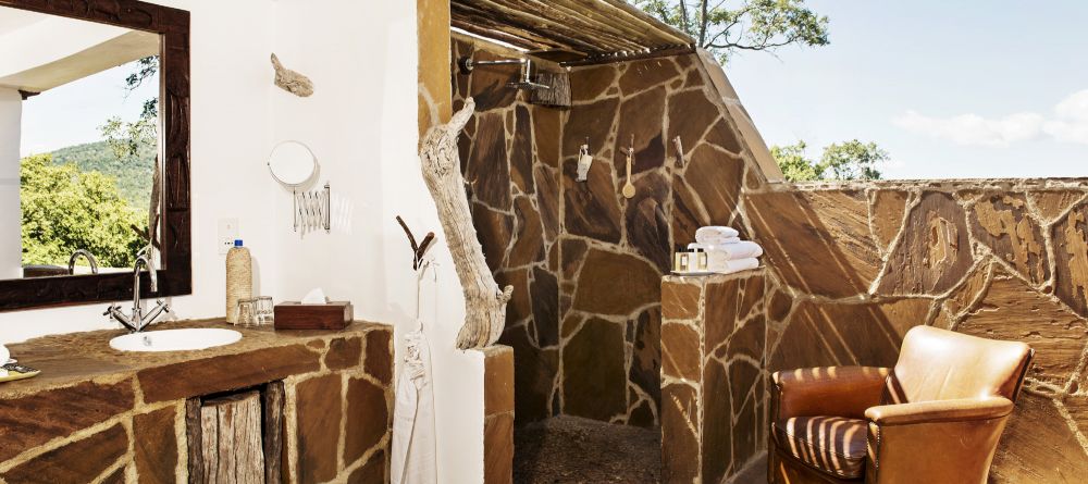 Bathroom at Baileys Banda, Beho Beho, Selous National Park, Tanzania - Image 18