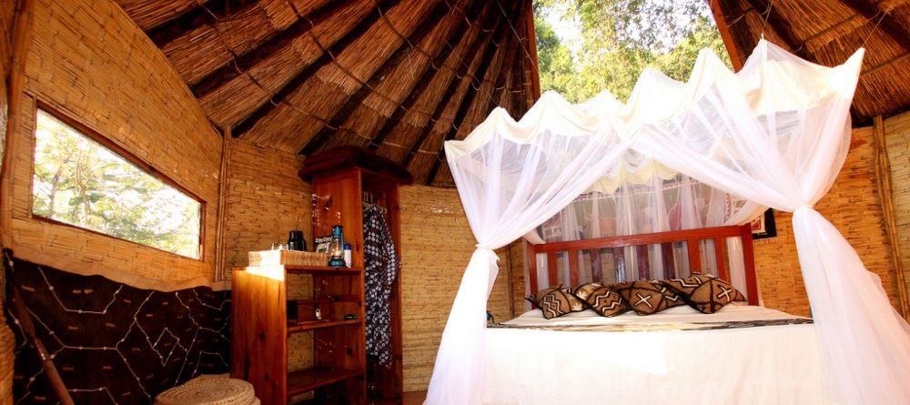 Bedroom at Mwamba Bush Camp, South Luangwa National Park, Zambia - Image 9
