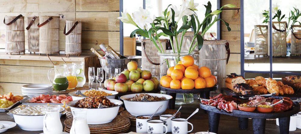 The breakfast spread at Londolozi Founders Camp, Sabi Sands Game Reserve, South Africa - Image 4