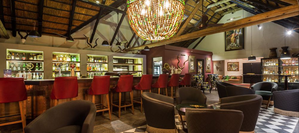 Lodge Bar - Image 11