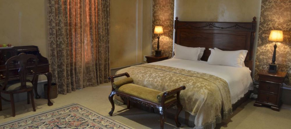 Castello di Monte  - comfy guest room - Image 4