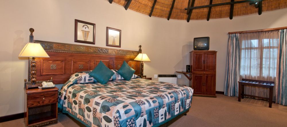 Cathedral Peak Hotel, Drakensberg Mountains, South Africa - Image 1