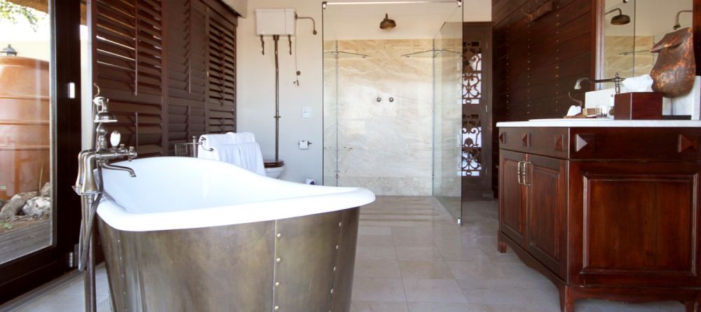bathroom - Image 4