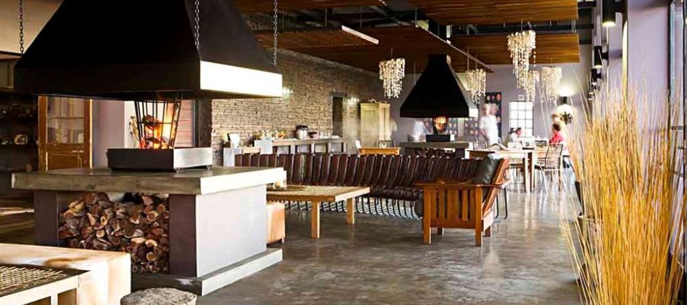 Fish River Canyon Lodge - Lobby and Dining Room - Image 18