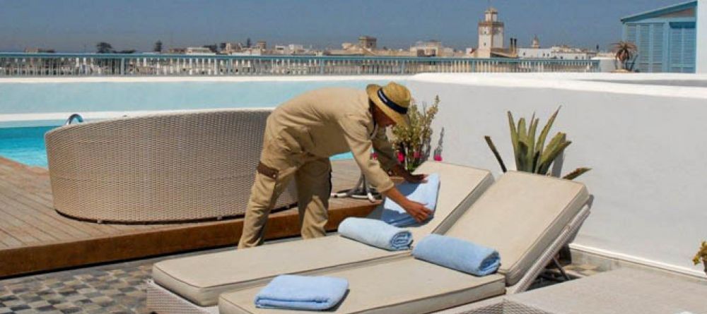 Palais Heure Bleue Pool Day - Image 2