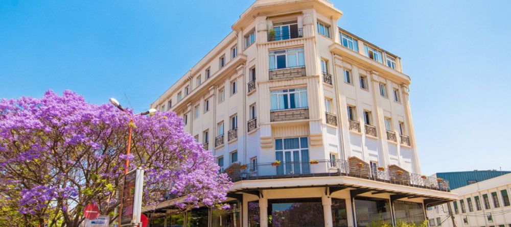 Le Louvre Hotel - Image 2