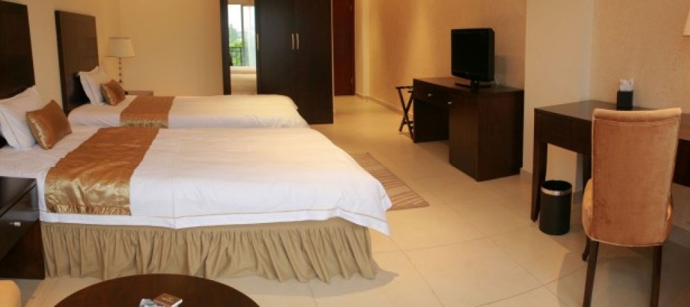 Mikhael's Hotel Junior Suite - Image 8