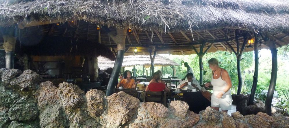 Dining area at Nile Safari Lodge, Murchison National Park, Uganda (Mango Staff photo) - Image 7