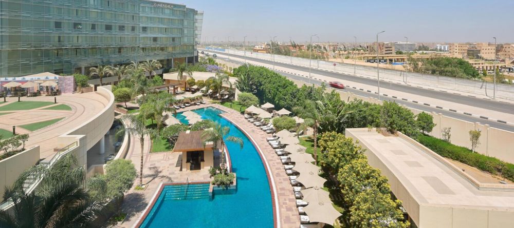 Pool view - Image 4