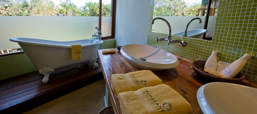 Bathroom at Pumulani, Lake Malawi, Malawi - Image 6