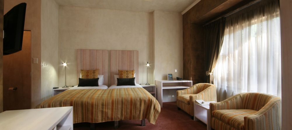 Room 4 at the African Rock Hotel - Image 12