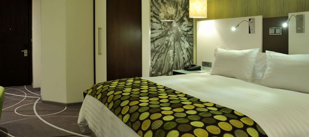 Room - Image 5