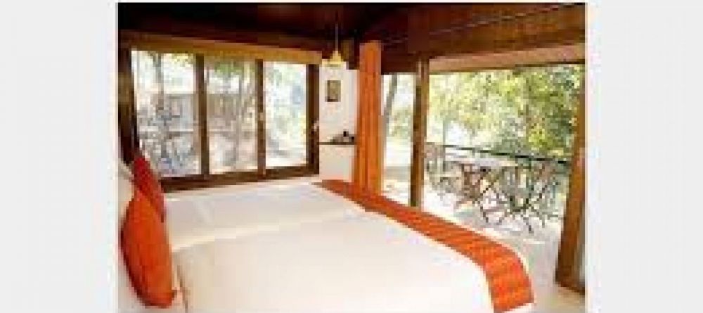 Room - Image 6