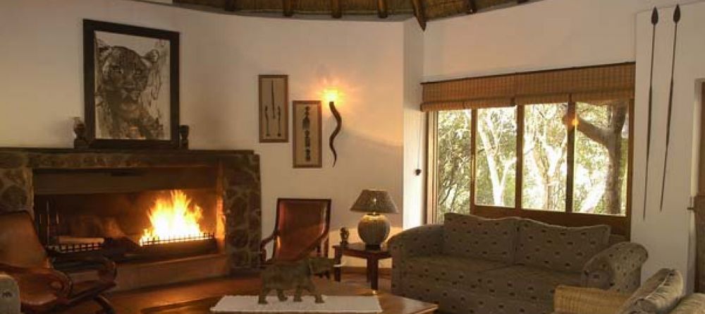 Serondella Game Lodge lounge - Image 4