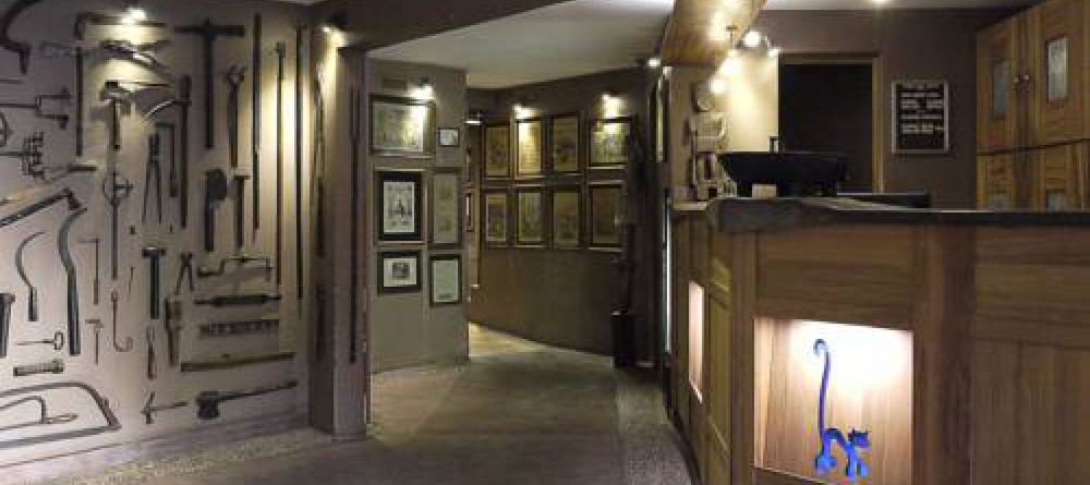 Lobby - Image 3