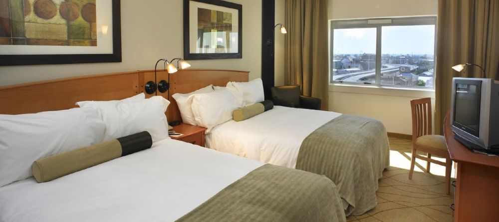 Southern Sun Waterfront Cape Town - Image 1