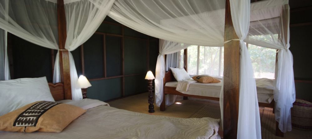 Tented banda interior at Sable Mountain Lodge, Selous National Park, Tanzania - Image 5