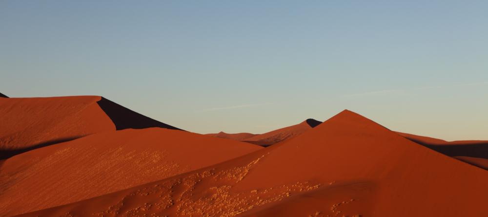 The amazing dunes at Sossusvlei - Image 2