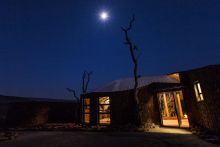 Etendeka Mountain Camp - Exterior