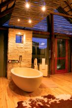 Bathroom at Shamwari Bayethe Tented Lodge, Shamwari Game Reserve, South Africa