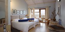 Cape Cross Lodge room