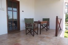 Flame Tree Cottages - Desert Rose Patio
