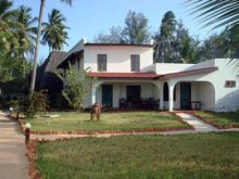 Flame Tree Cottages - Lime Cottage