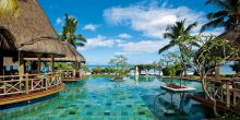 La Pirogue Resort