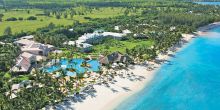 La Pirogue Resort