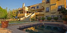 Castello di Monte  - pool views