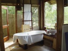 Rhino Post Safari Lodge - Bathroom Image # 2