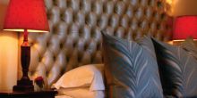 Guest room at River Manor