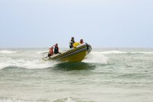 Thonga Beach Lodge - Beach Launch with Boat